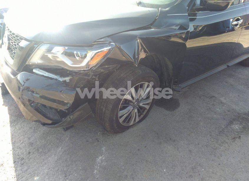 Photo 6 of 2017 Nissan Pathfinder SV (VIN 5N1DR2MN6HC644925)