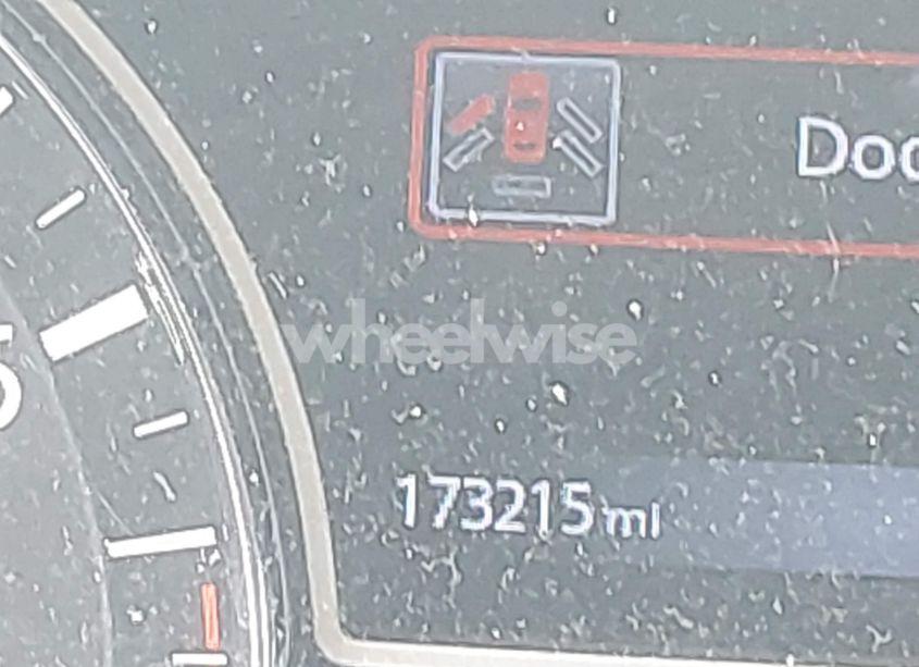 Photo 15 of 2017 Nissan Pathfinder SL (VIN 5N1DR2MN6HC659747)