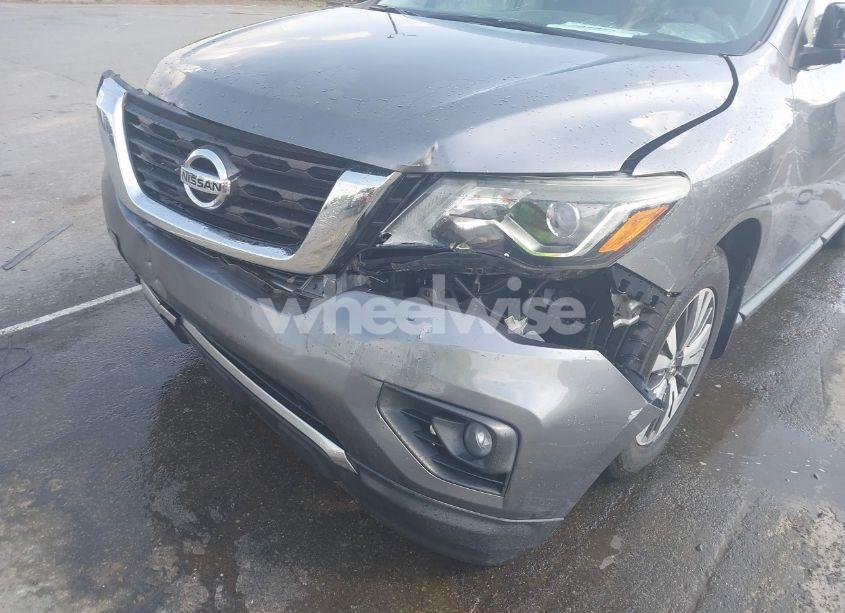 Photo 6 of 2017 Nissan Pathfinder SL (VIN 5N1DR2MN6HC659747)