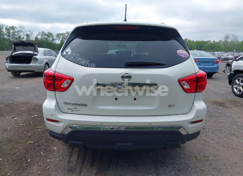 Photo 17 of 2017 Nissan Pathfinder SV (VIN 5N1DR2MN6HC665287)