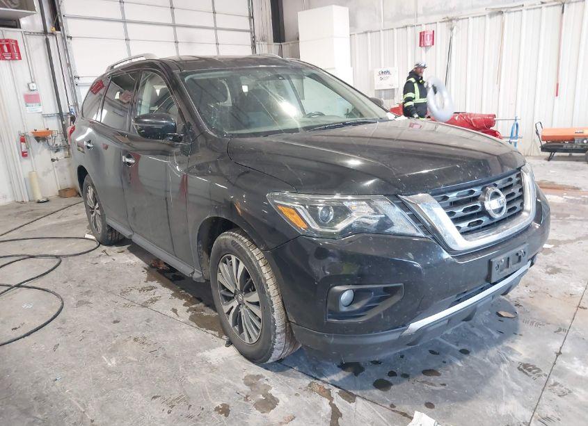 2017 Nissan Pathfinder SV (VIN 5N1DR2MN6HC686267) main photo