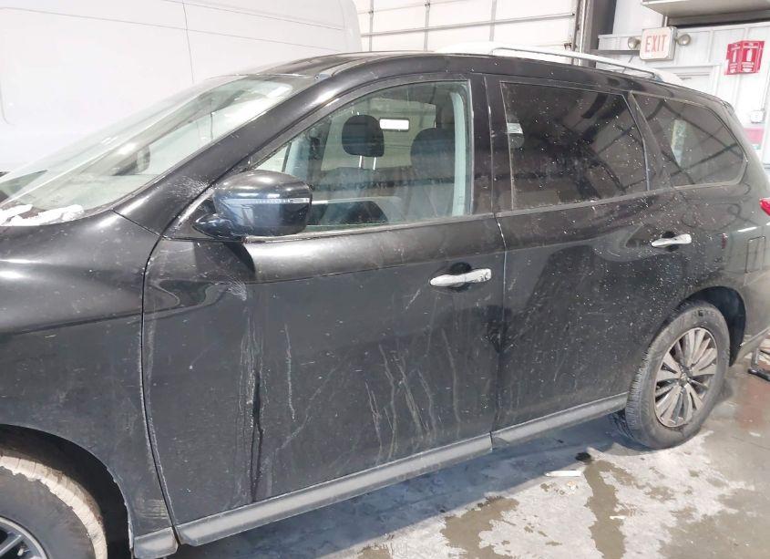 Photo 14 of 2017 Nissan Pathfinder SV (VIN 5N1DR2MN6HC686267)