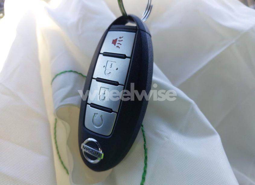 Photo 11 of 2017 Nissan Pathfinder SV (VIN 5N1DR2MN6HC901405)