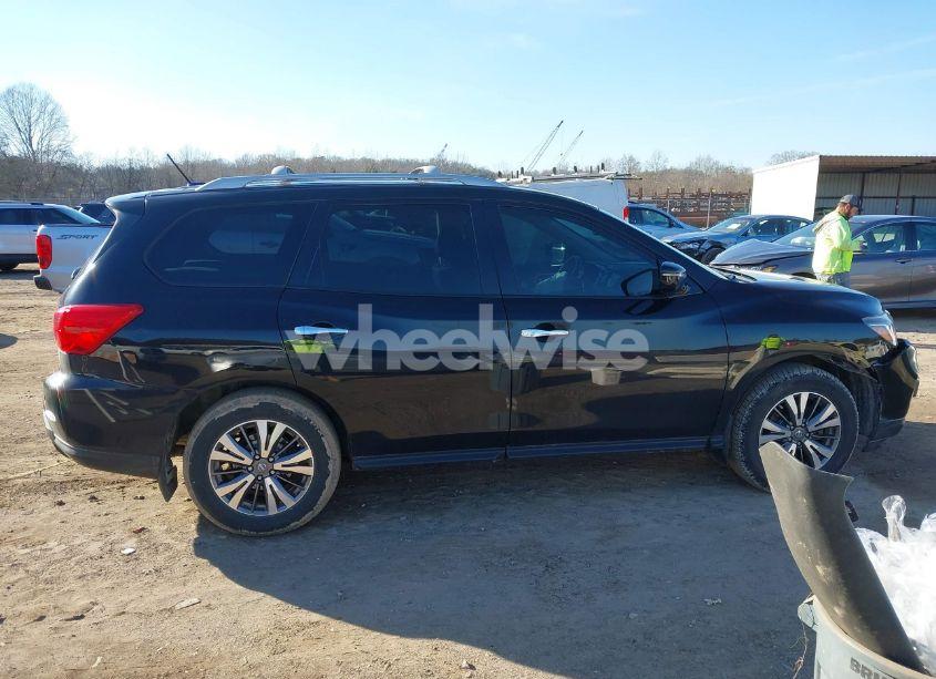 Photo 13 of 2017 Nissan Pathfinder SV (VIN 5N1DR2MN6HC901405)