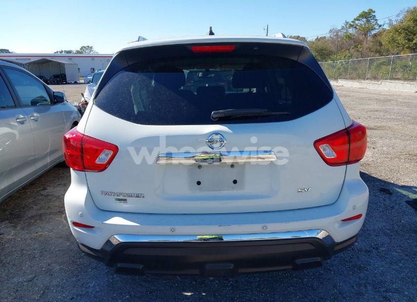 Photo 16 of 2018 Nissan Pathfinder SV (VIN 5N1DR2MN6JC668440)