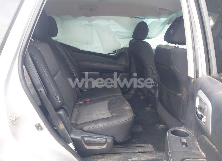 Photo 8 of 2019 Nissan Pathfinder S (VIN 5N1DR2MN6KC631602)