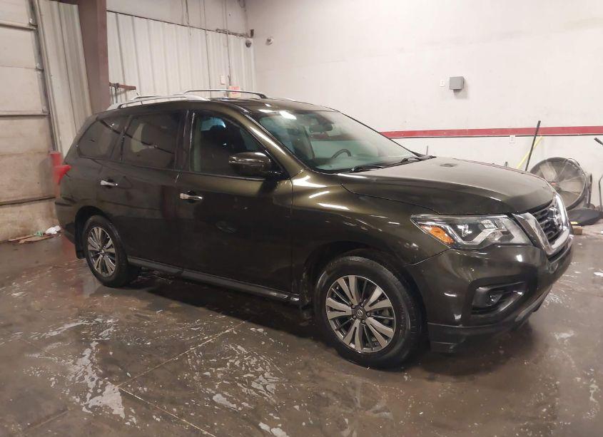 2017 Nissan Pathfinder S (VIN 5N1DR2MN7HC602683) main photo