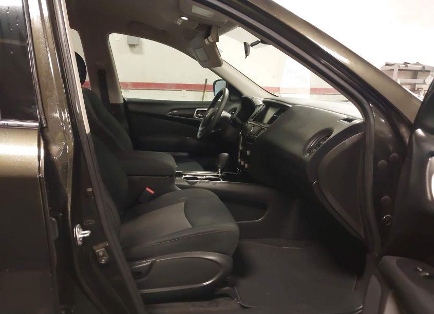 Photo 5 of 2017 Nissan Pathfinder S (VIN 5N1DR2MN7HC602683)