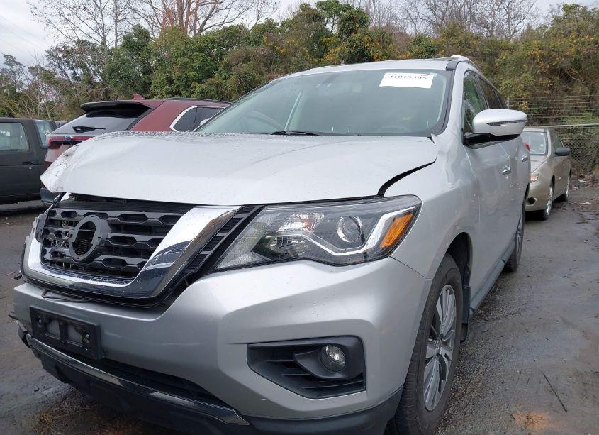 Photo 12 of 2017 Nissan Pathfinder S (VIN 5N1DR2MN7HC622433)