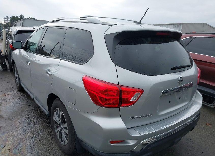 Photo 3 of 2017 Nissan Pathfinder S (VIN 5N1DR2MN7HC622433)
