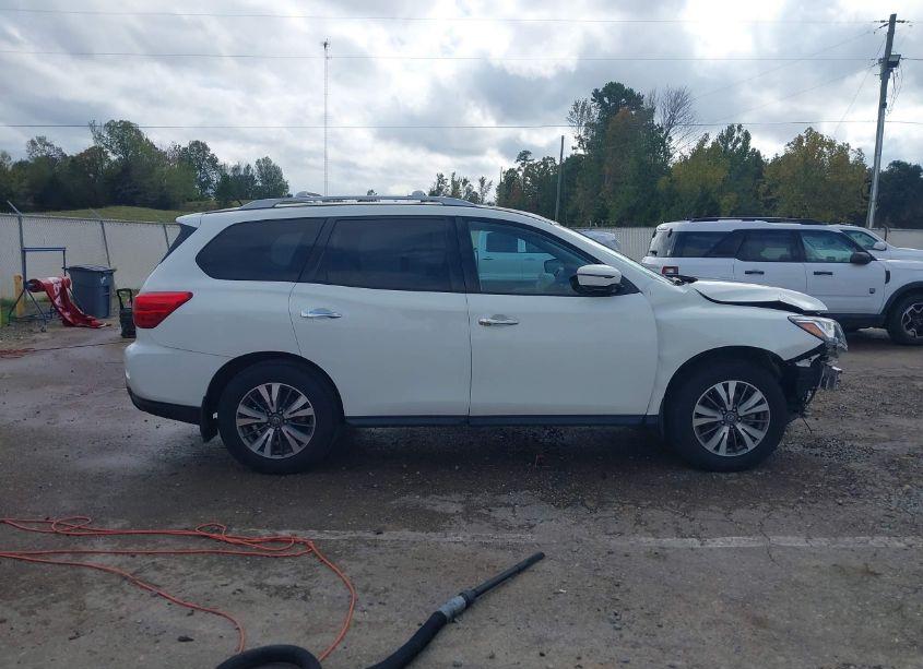 Photo 14 of 2017 Nissan Pathfinder SL (VIN 5N1DR2MN7HC636932)
