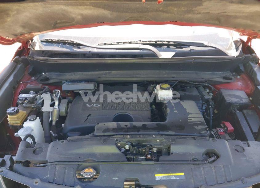 Photo 10 of 2017 Nissan Pathfinder SV (VIN 5N1DR2MN7HC670336)