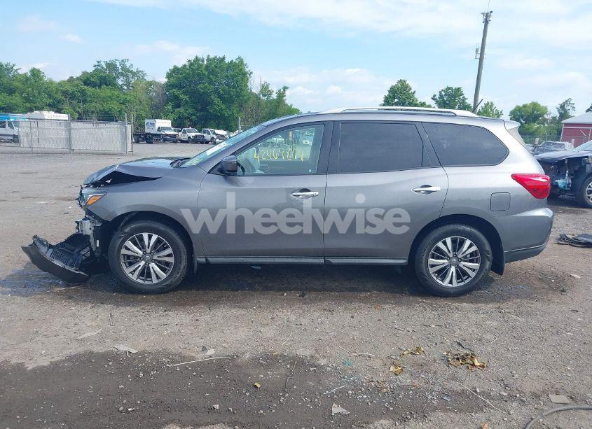 Photo 15 of 2017 Nissan Pathfinder S (VIN 5N1DR2MN7HC683927)