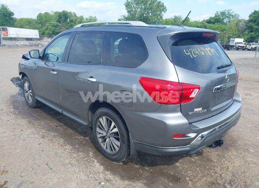 Photo 3 of 2017 Nissan Pathfinder S (VIN 5N1DR2MN7HC683927)