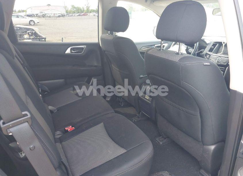 Photo 8 of 2017 Nissan Pathfinder S (VIN 5N1DR2MN7HC683927)
