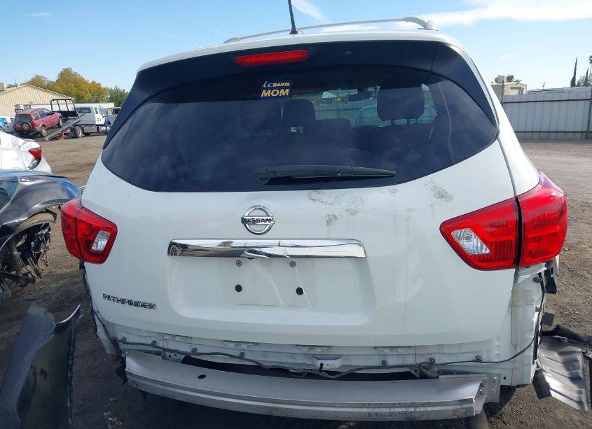 Photo 17 of 2017 Nissan Pathfinder S (VIN 5N1DR2MN7HC689632)