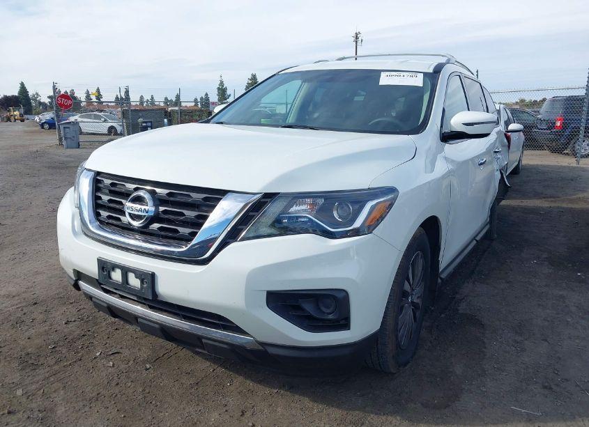 Photo 2 of 2017 Nissan Pathfinder S (VIN 5N1DR2MN7HC689632)
