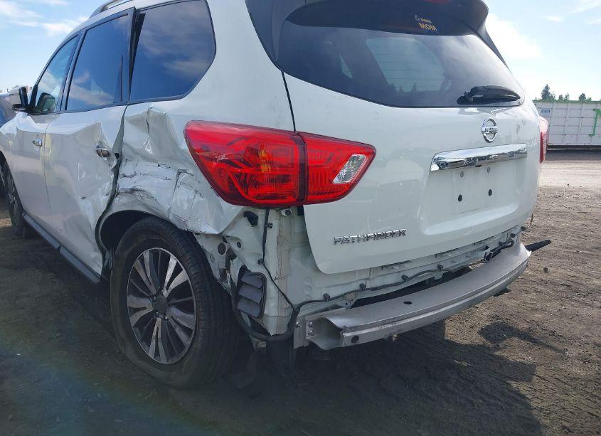 Photo 6 of 2017 Nissan Pathfinder S (VIN 5N1DR2MN7HC689632)