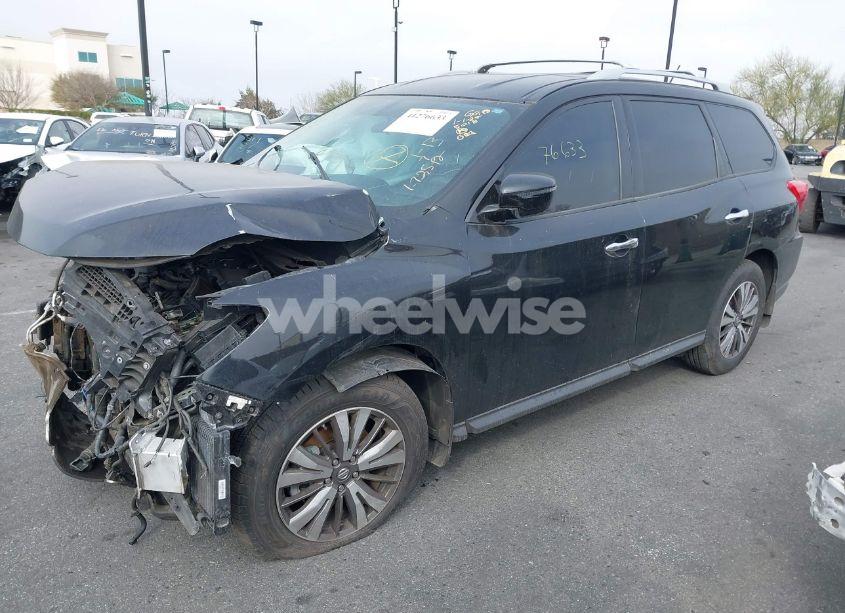 Photo 2 of 2017 Nissan Pathfinder S (VIN 5N1DR2MN7HC696516)