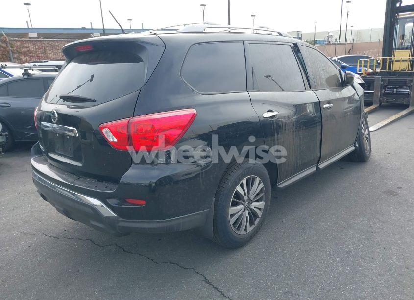 Photo 4 of 2017 Nissan Pathfinder S (VIN 5N1DR2MN7HC696516)