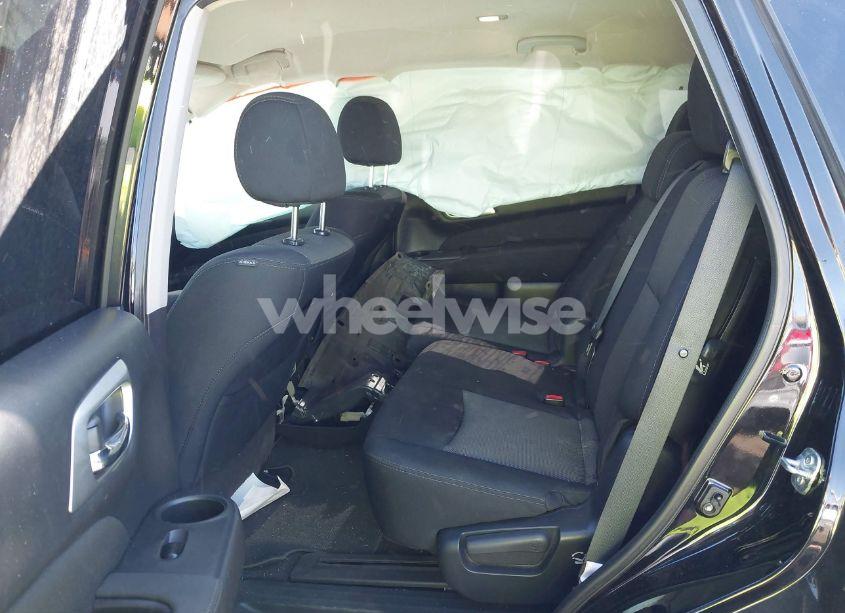 Photo 8 of 2017 Nissan Pathfinder S (VIN 5N1DR2MN7HC696516)