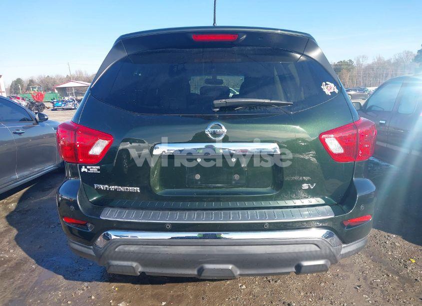 Photo 17 of 2018 Nissan Pathfinder SV (VIN 5N1DR2MN7JC619733)
