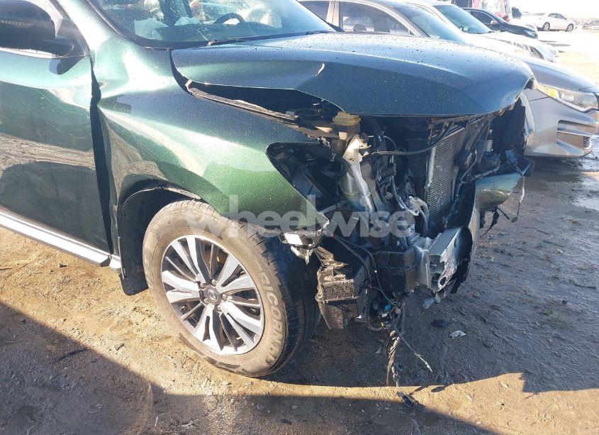 Photo 18 of 2018 Nissan Pathfinder SV (VIN 5N1DR2MN7JC619733)