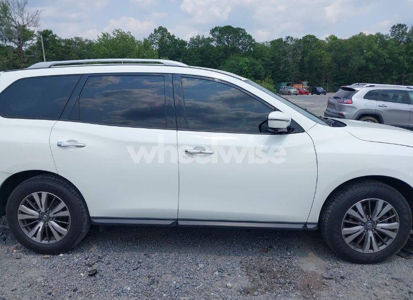 Photo 13 of 2018 Nissan Pathfinder SL (VIN 5N1DR2MN7JC634815)