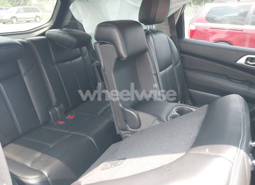 Photo 8 of 2018 Nissan Pathfinder SL (VIN 5N1DR2MN7JC634815)