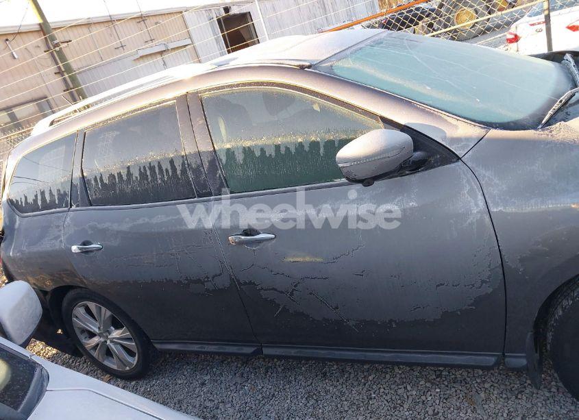 Photo 13 of 2018 Nissan Pathfinder SL (VIN 5N1DR2MN7JC658029)