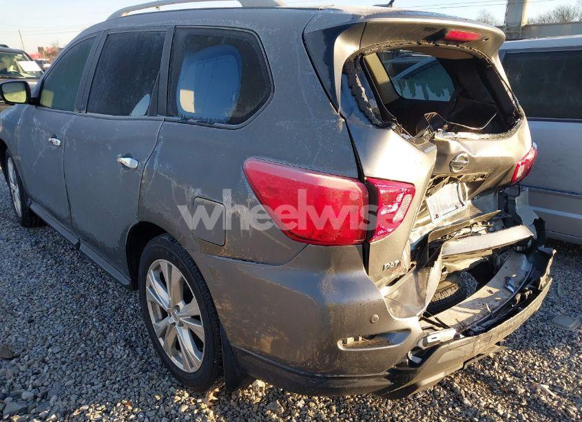 Photo 3 of 2018 Nissan Pathfinder SL (VIN 5N1DR2MN7JC658029)