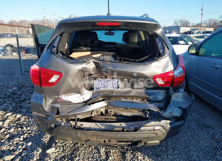 Photo 6 of 2018 Nissan Pathfinder SL (VIN 5N1DR2MN7JC658029)
