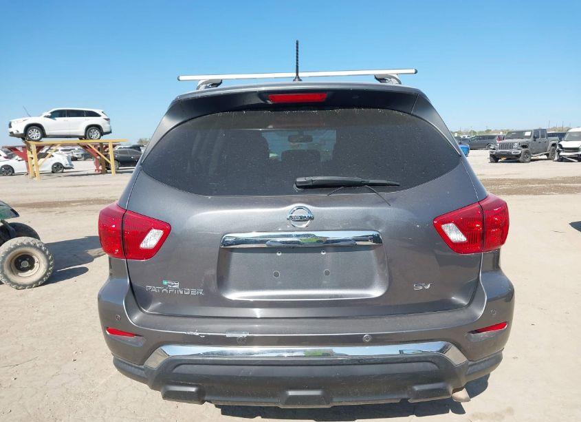 Photo 17 of 2018 Nissan Pathfinder SV (VIN 5N1DR2MN7JC659326)
