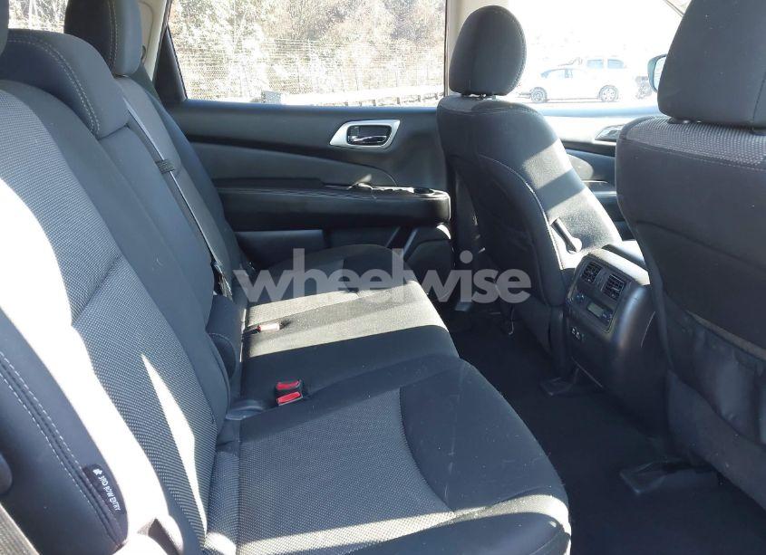 Photo 8 of 2019 Nissan Pathfinder S (VIN 5N1DR2MN7KC640020)