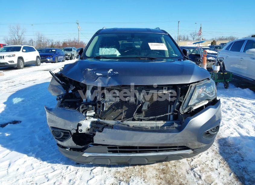 Photo 11 of 2017 Nissan Pathfinder S (VIN 5N1DR2MN8HC621260)