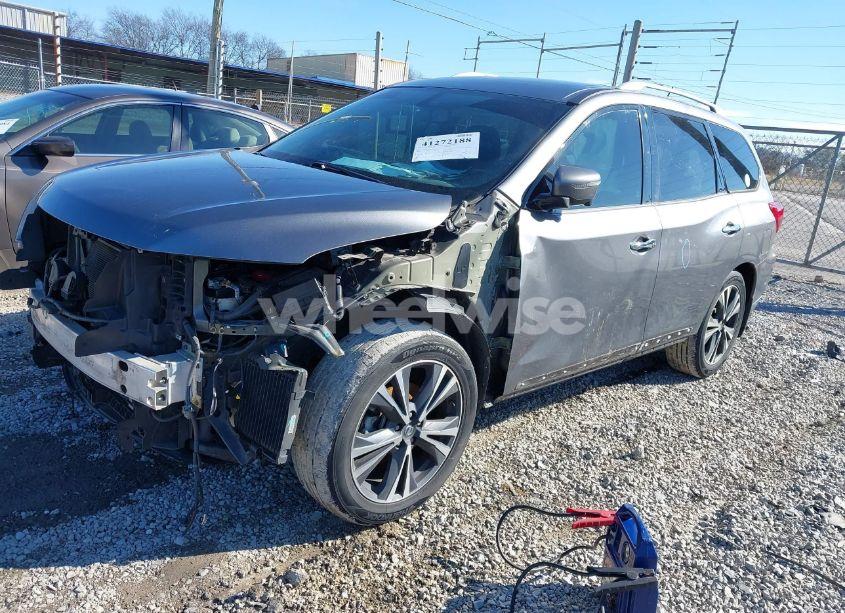 Photo 2 of 2017 Nissan Pathfinder PLATINUM (VIN 5N1DR2MN8HC629830)