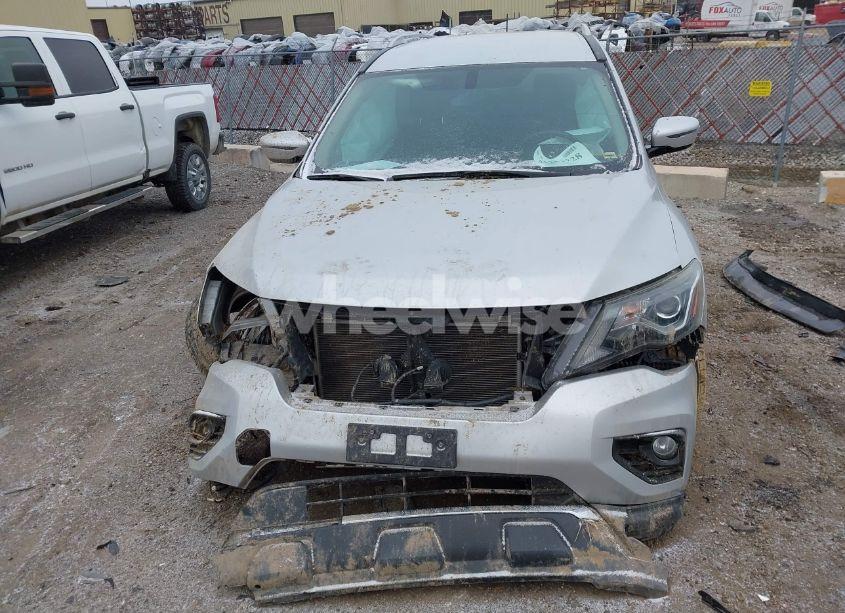 Photo 12 of 2017 Nissan Pathfinder SV (VIN 5N1DR2MN8HC639550)