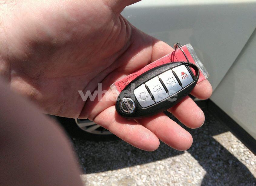 Photo 11 of 2017 Nissan Pathfinder SV (VIN 5N1DR2MN8HC665291)