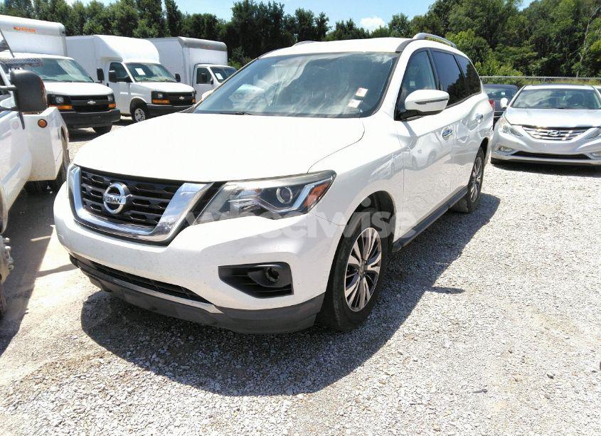 Photo 2 of 2017 Nissan Pathfinder SV (VIN 5N1DR2MN8HC665291)