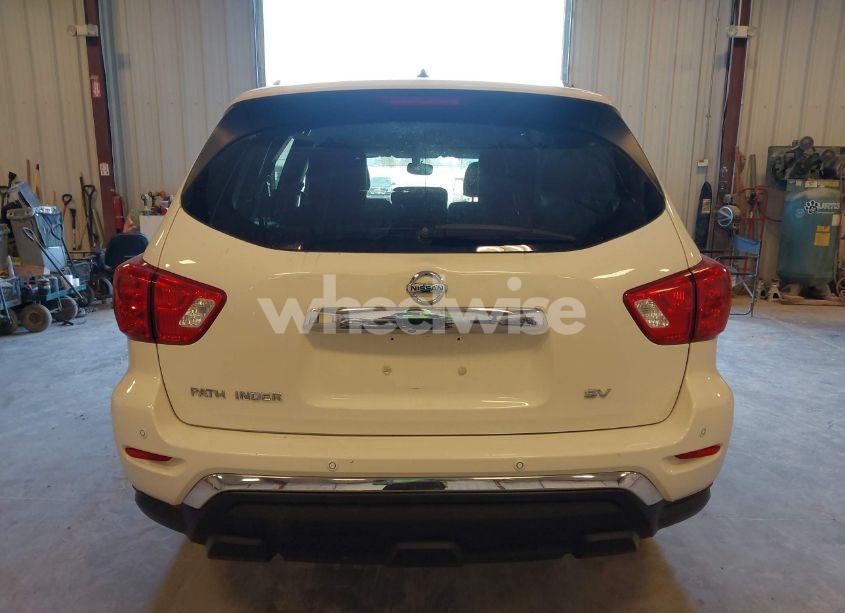 Photo 16 of 2017 Nissan Pathfinder SV (VIN 5N1DR2MN8HC666621)