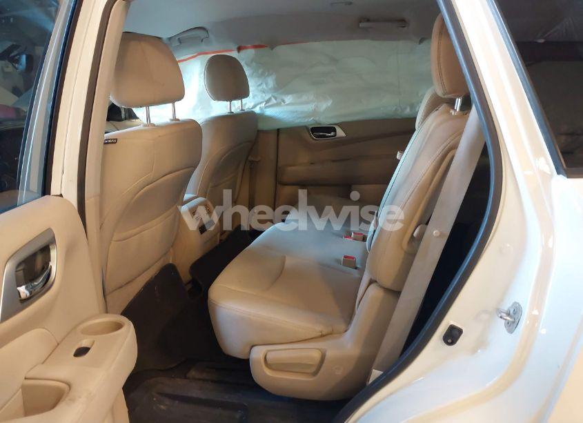 Photo 8 of 2017 Nissan Pathfinder SV (VIN 5N1DR2MN8HC666621)