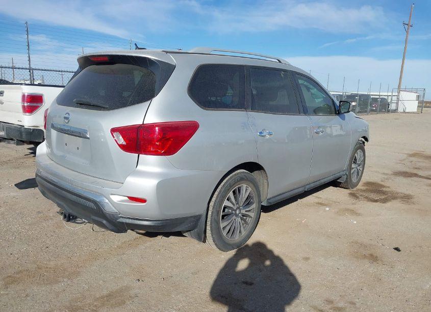 Photo 4 of 2017 Nissan Pathfinder S (VIN 5N1DR2MN8HC681488)