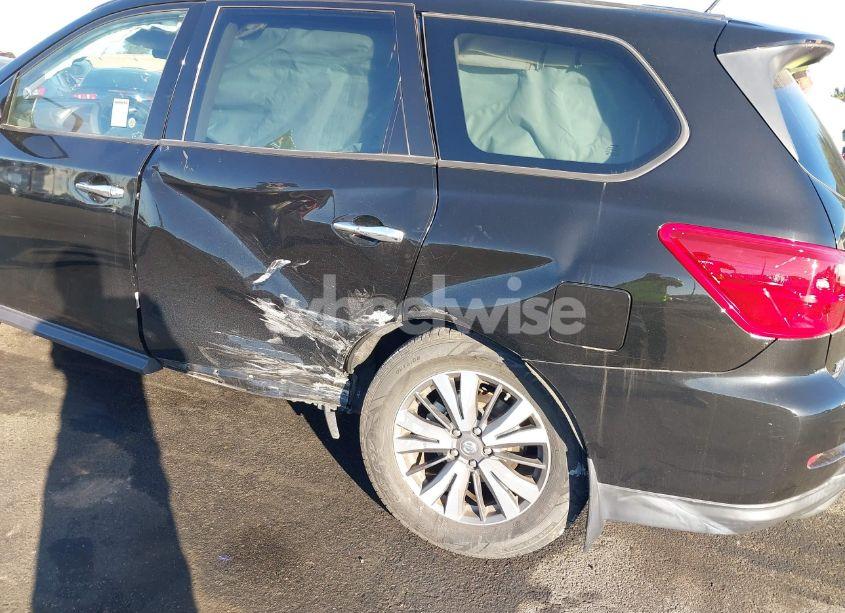 Photo 6 of 2017 Nissan Pathfinder S (VIN 5N1DR2MN8HC912194)