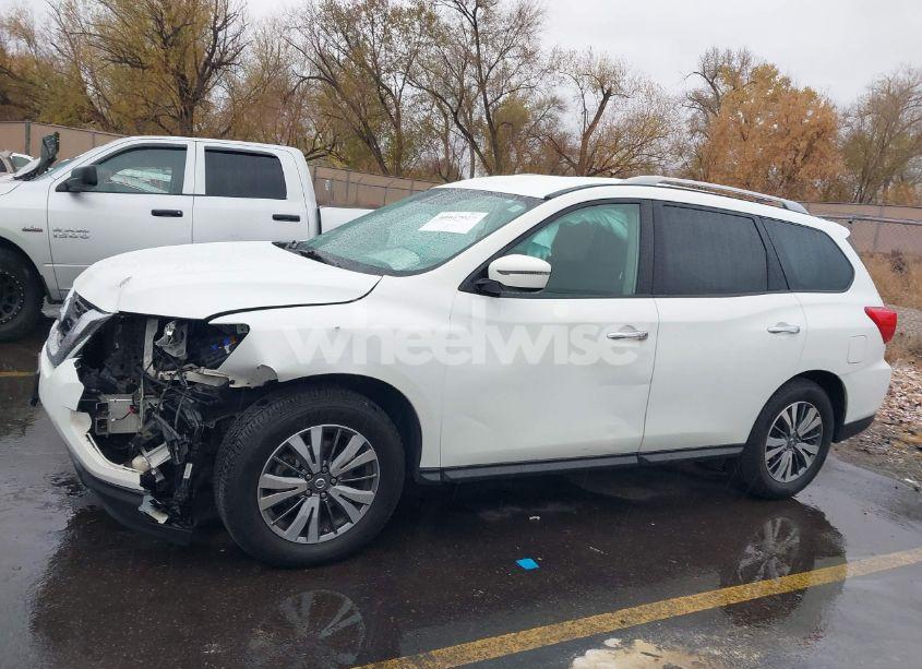 Photo 14 of 2018 Nissan Pathfinder SV (VIN 5N1DR2MN8JC637481)