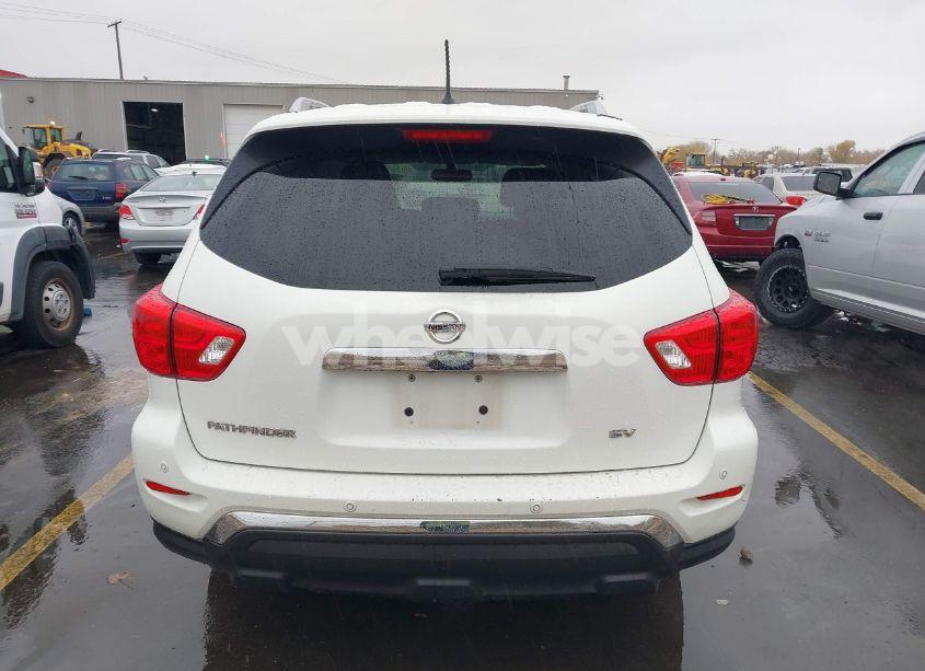 Photo 16 of 2018 Nissan Pathfinder SV (VIN 5N1DR2MN8JC637481)