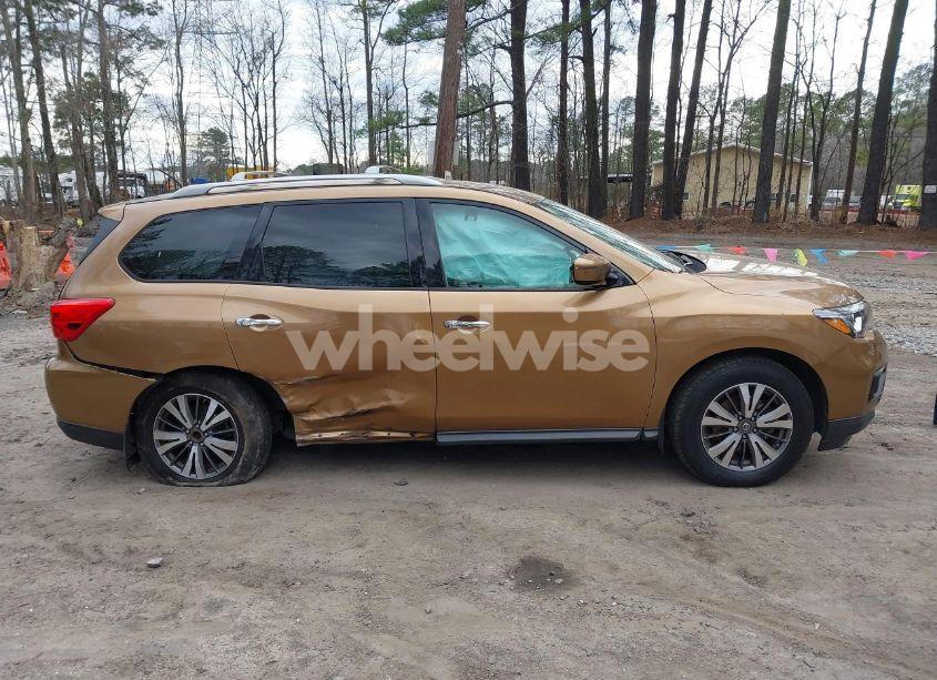 Photo 13 of 2017 Nissan Pathfinder S (VIN 5N1DR2MN9HC602670)