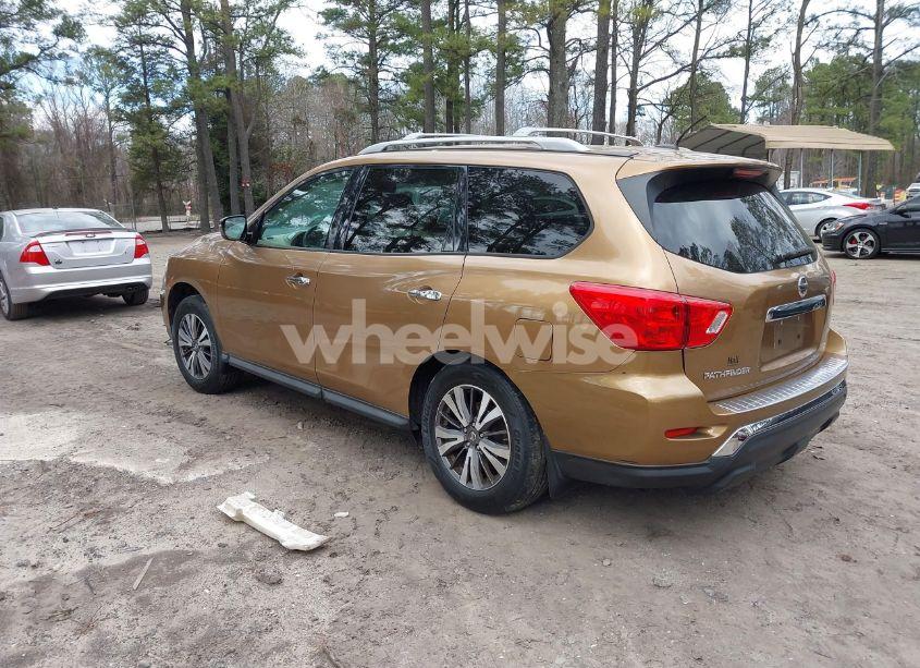 Photo 3 of 2017 Nissan Pathfinder S (VIN 5N1DR2MN9HC602670)
