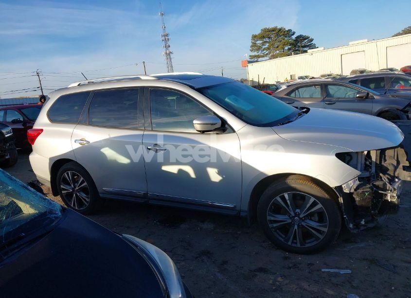 Photo 13 of 2017 Nissan Pathfinder PLATINUM (VIN 5N1DR2MN9HC620067)