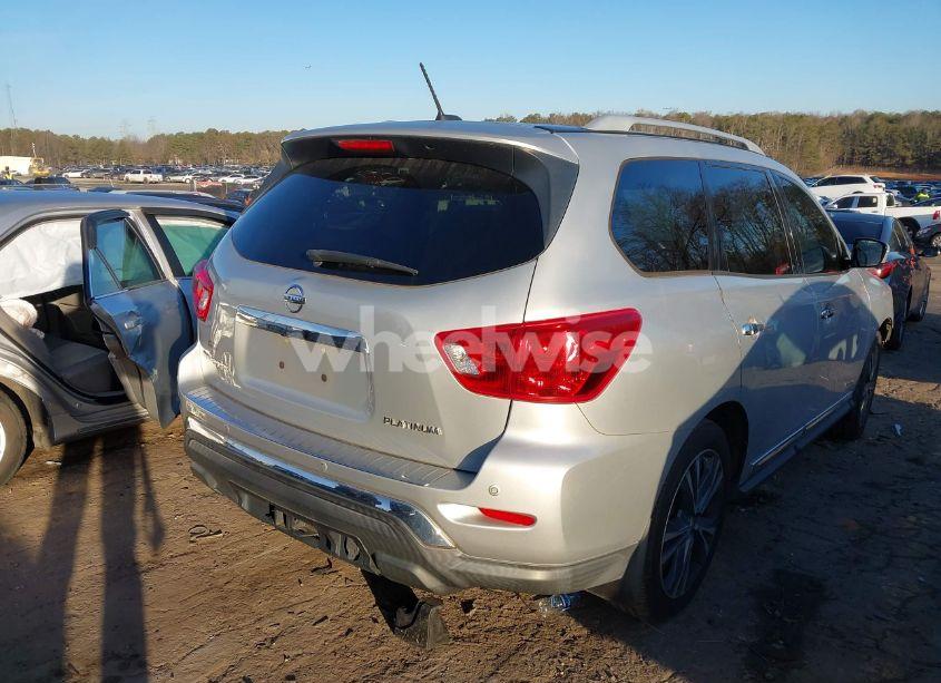 Photo 4 of 2017 Nissan Pathfinder PLATINUM (VIN 5N1DR2MN9HC620067)