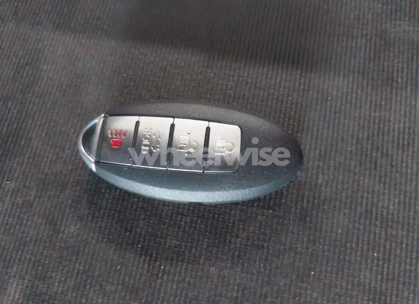 Photo 11 of 2017 Nissan Pathfinder SV (VIN 5N1DR2MN9HC627035)